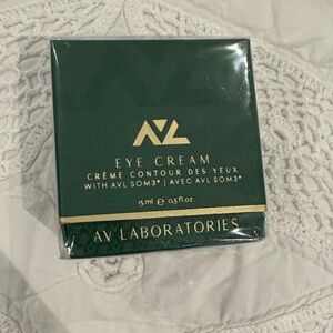AVL AV LABORATORIES Eye Cream - Luxurious 15ml brand new sealed